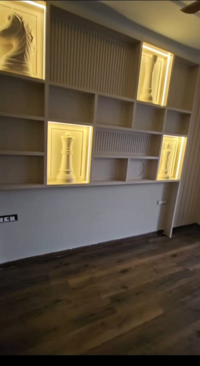 4 BHK, Builder Floor