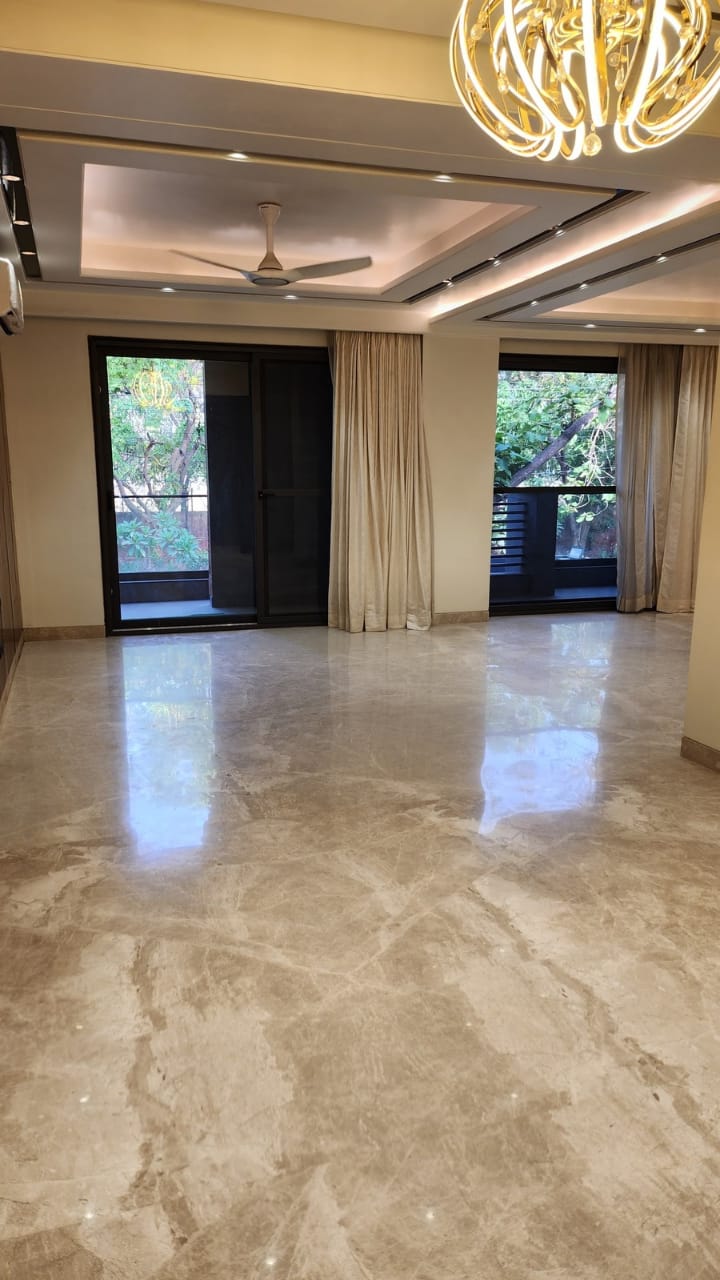 4 BHK, Builder Floor