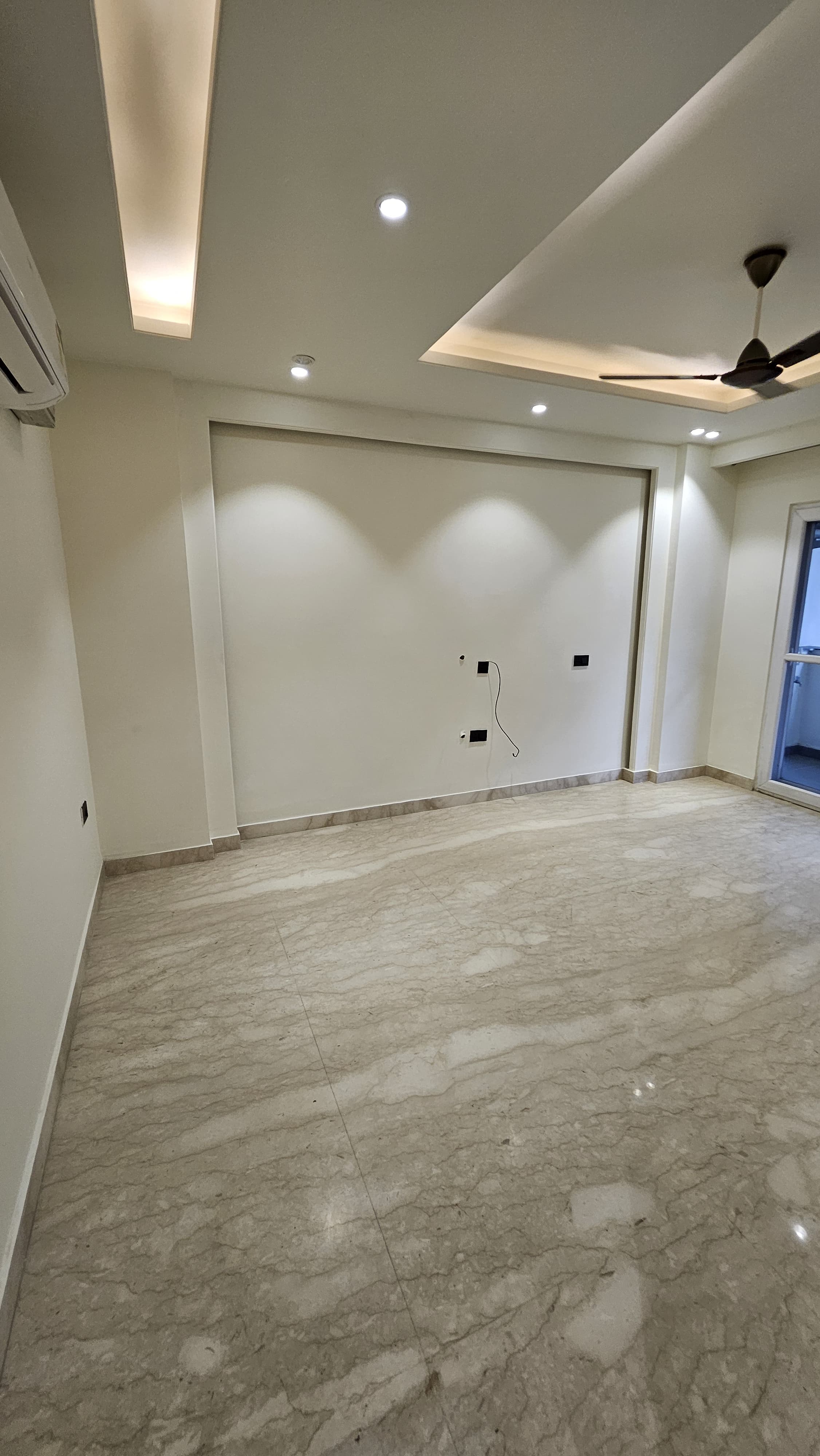 4 BHK, Builder Floor